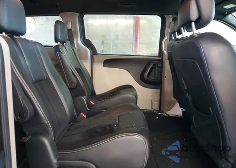 2018 Dodge Grand Caravan Sxt z USA, uszkodzony, nr VIN 2C4RDGCG5JR205091